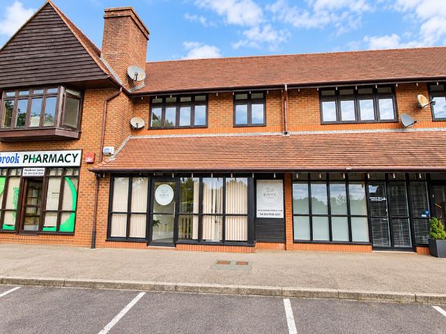 apartment in The Westbrook Centre, Tempest Avenue, Cowplain