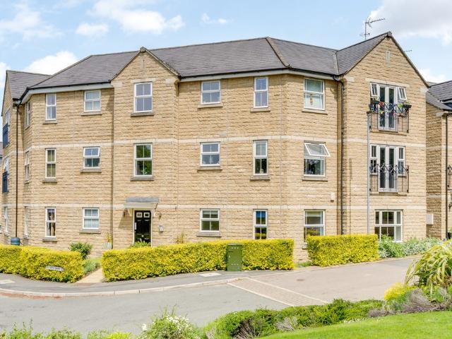 apartment in Threelands, Birkenshaw