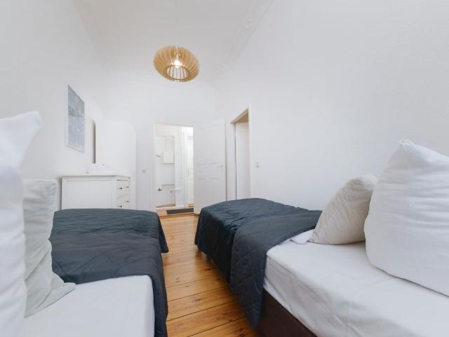 Apartment in traditional building with large living room and view across Greifswalder Strasse, Berlin Amsterdam Apartments for Rent