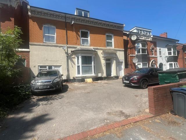 apartment in Trafalgar Road Moseley