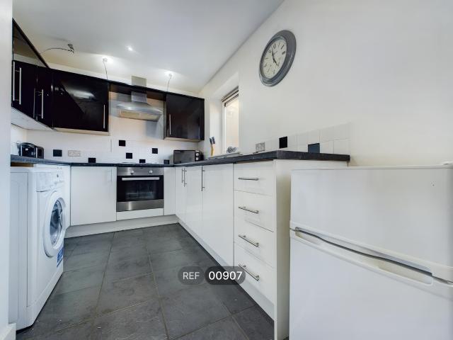 apartment in Trinity Wharf, High Street, HU1