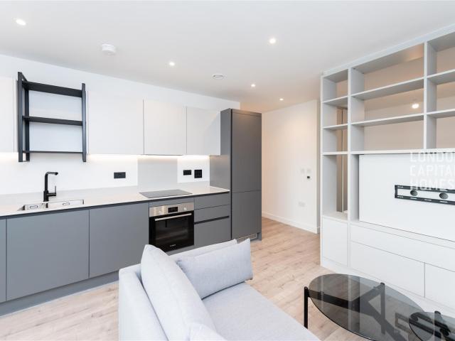 apartment in Union Court, 2 Fauna Walk, Watford