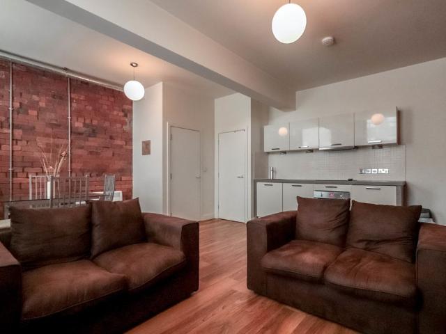 apartment in Upper Blakeridge Lane, Batley