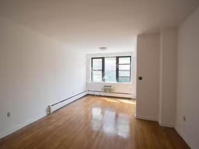 Apartment in Upper East Side