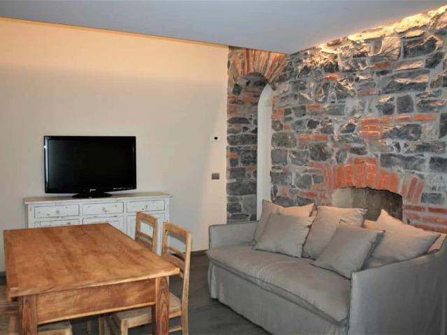 Apartment in Via Morazzone Pier Francesco Mazzucchelli