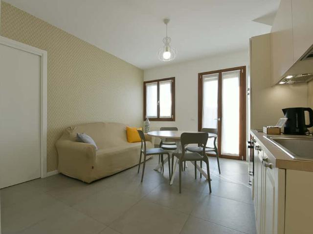 Apartment in Via Orlanda, Venezia for 66 m² with 2 bedrooms