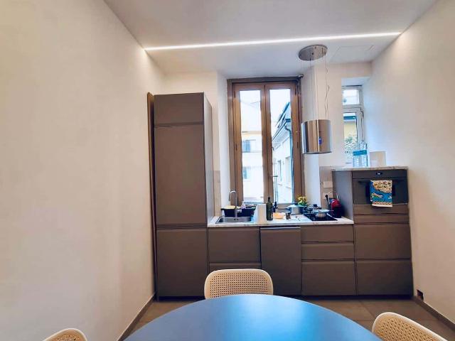Apartment in Via Carlo Farini, Milano for 85 m² with 2 bedrooms