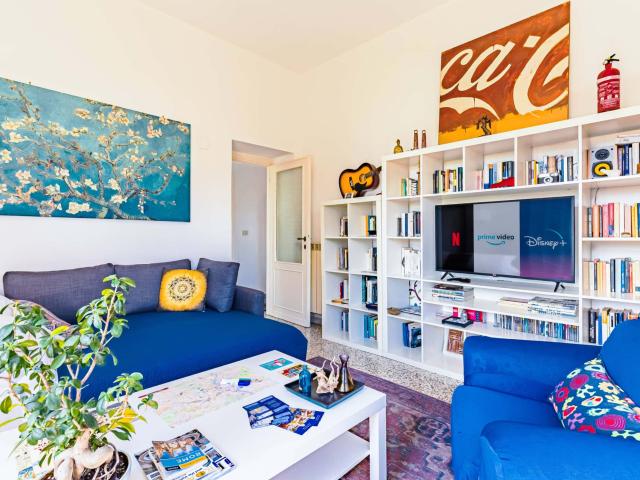Apartment in Via di Santa Maria Mediatrice, Roma for 90 m² with 2 bedrooms