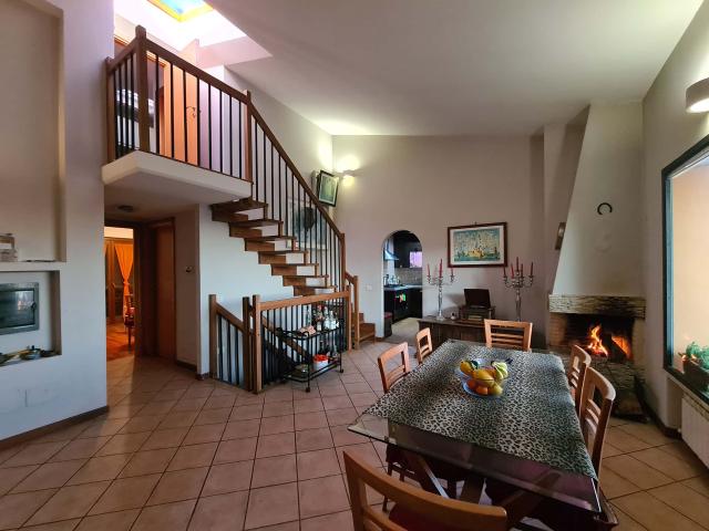 Apartment in Via Francesco Giacomo Tricomi, Roma for 140 m² with 3 bedrooms