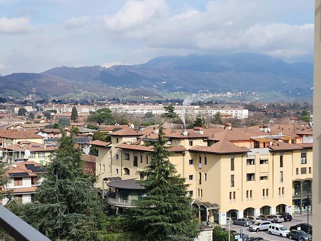 Apartment in Via Partigiani, Seriate for 80 m² with 1 bedroom