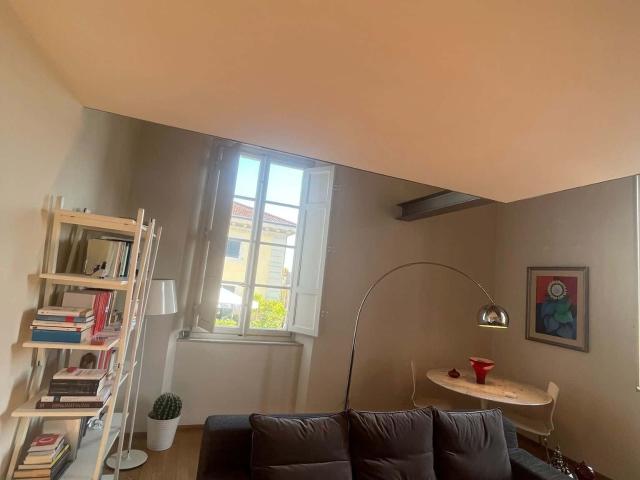 Apartment in Viale Castruccio Castracani, Lucca for 110 m² with 2 bedrooms