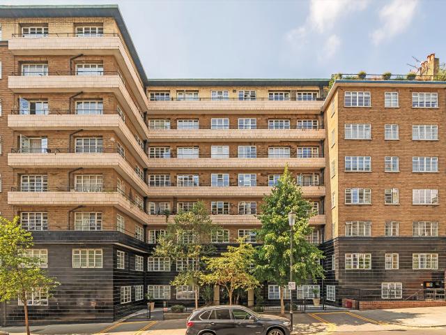 apartment in Vicarage Gate, Kensington, W8