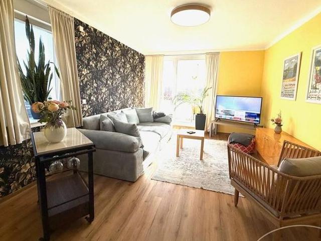 apartment on higher floor / rent / Dresden