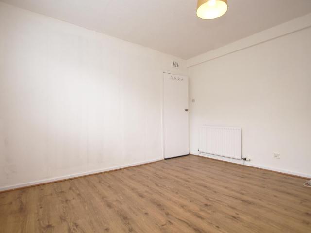 apartment Onslow Road, Clydebank, West Dunbartonshire, G81 2NE