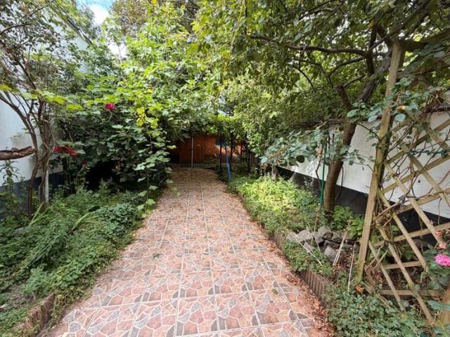 Apartment of ±162 m² on two levels with private garden