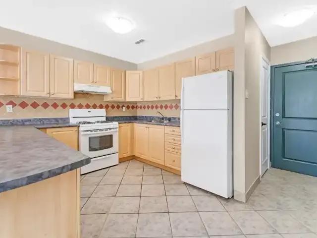 Apartment Ottawa ON 99409647
