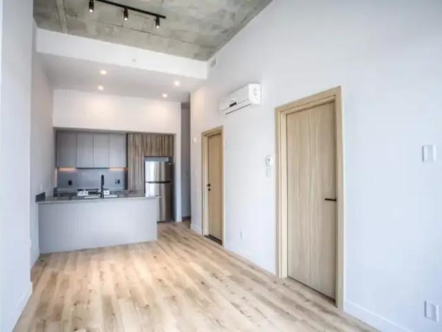 Apartment Outremont QC 105071206