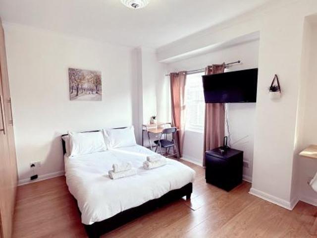 Apartment London London 65863851