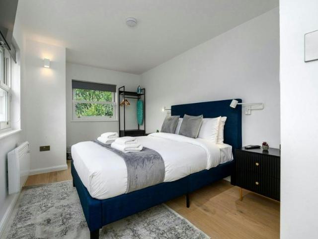 Apartment London London 102145402