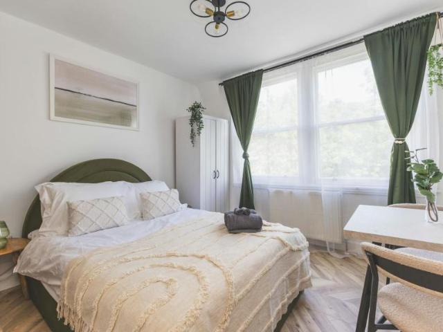 Apartment London London 105009793