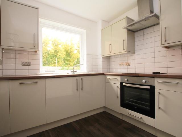 apartment Laurel Place, Thornwood, Glasgow, G11 7RH