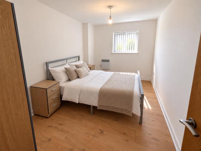 Apartment, Ladywell Point, Pilgrims Way, Salford M50, 2 bed flat to rent, £1,250 pcm | PrimeLocation