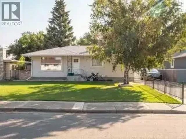 Apartment Lethbridge AB LS104957697