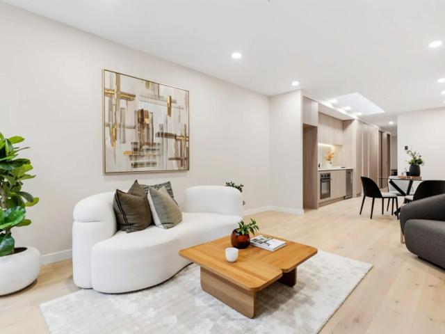 apartment LG01/222 Burke Road, Glen Iris