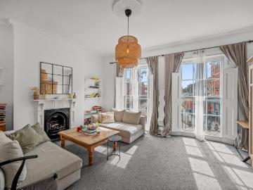 apartment Liverpool Road