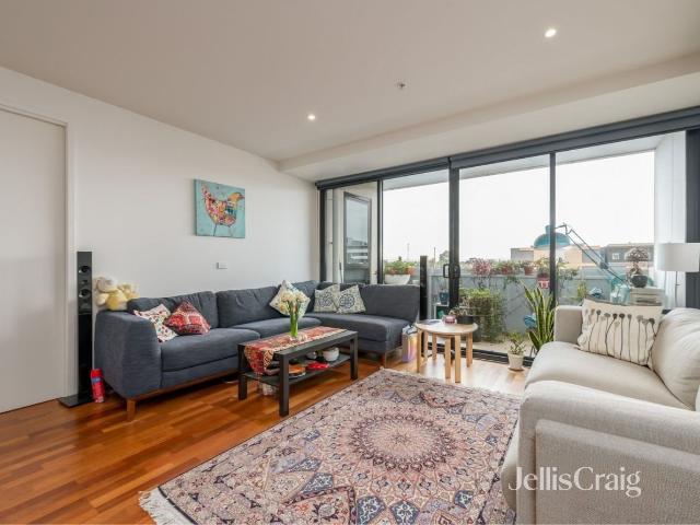 Apartment Living on Lygon
