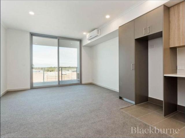 Apartment Living by the Beach!