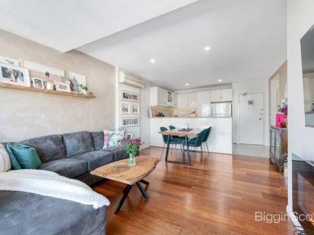 Apartment Living In Prime Location