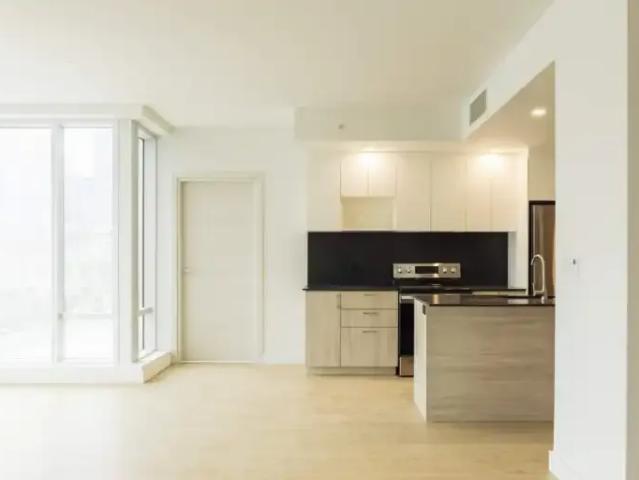 Apartment Montreal QC 104887657