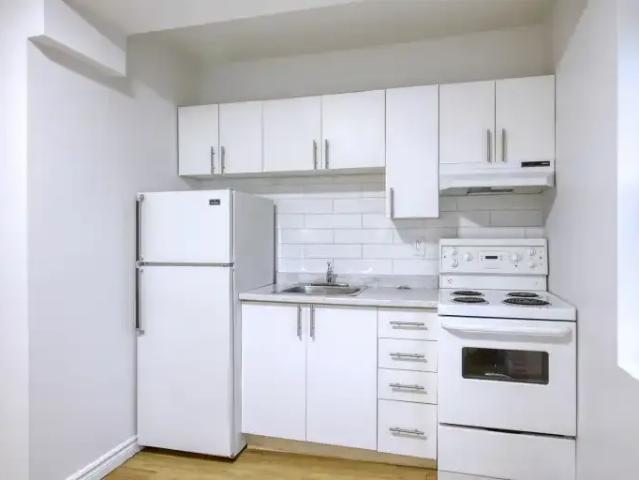 Apartment Montreal QC 104887774