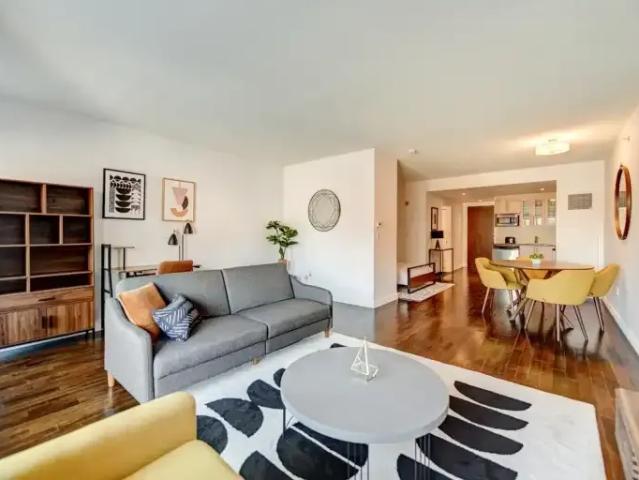Apartment Montreal QC 104956739