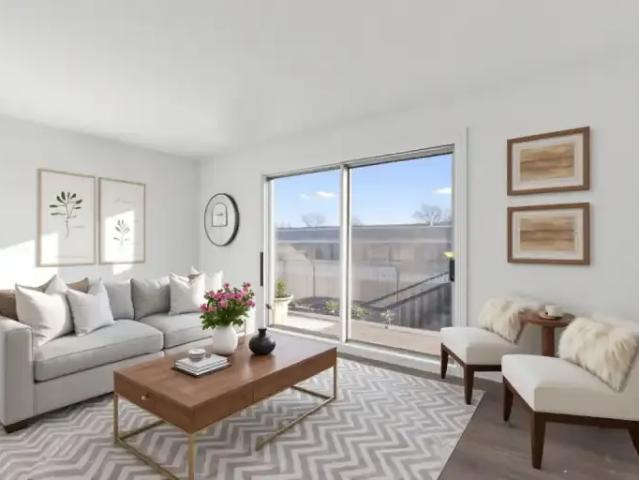 Apartment Montreal QC 103611414