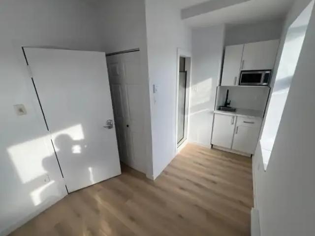 Apartment Montreal QC 103611602