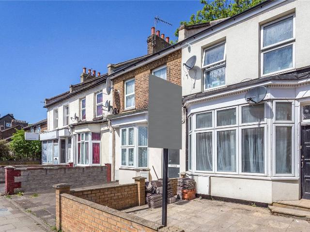 apartment Maple Road London
