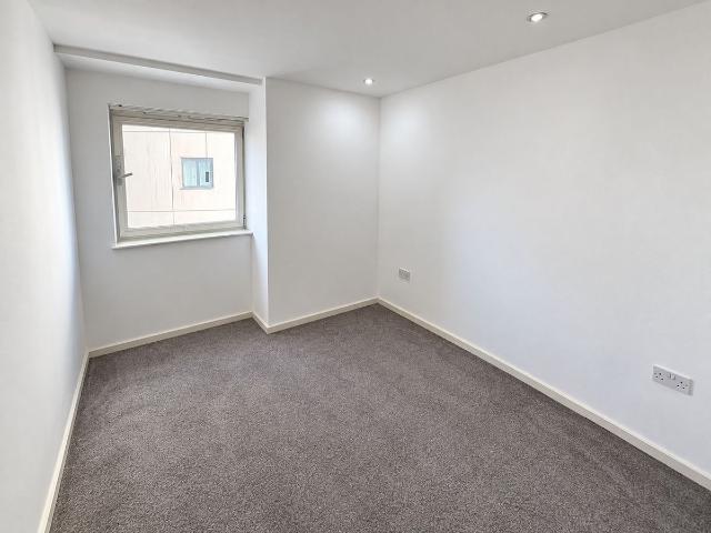 Apartment, Masshouse Plaza, Birmingham B5, 2 bed flat to rent, £1,200 pcm | PrimeLocation