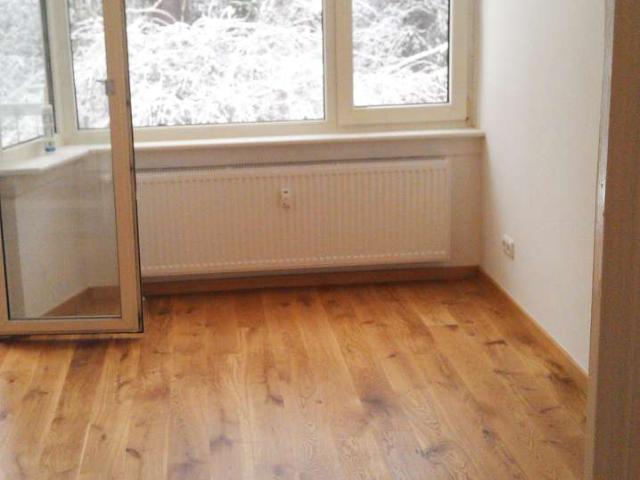 Apartment mit Parkett u. separater Pantryküche