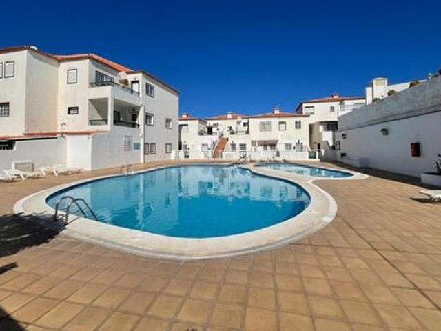 Apartment mit Terrasse und Meerblick im sonnigen Süden Teneriffas