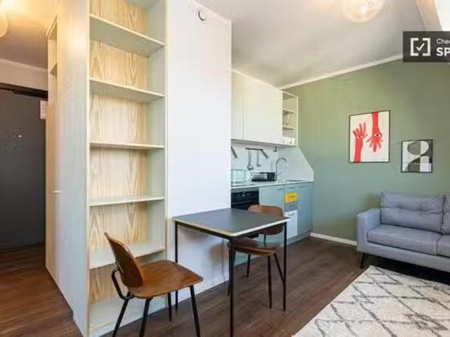 Apartment mit 1 Schlafzimmer zur Miete in Neukölln, Berlin