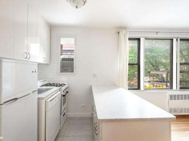 apartment Midtown West NY DS98818430