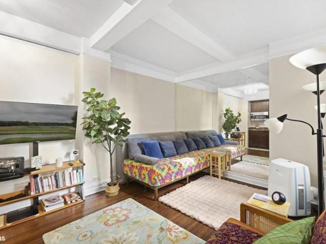 apartment Midtown West NY ES102245673