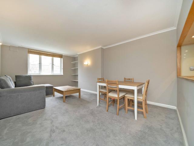 apartment Nevern Place, SW5