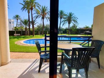 Apartment next to town center 100 meters from the beach. Rent until June. | Ref: HJ148 | Inmobiliaria Denirent