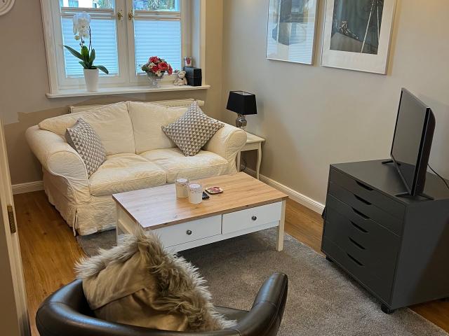 Apartment near lake between Berlin and Potsdam, Potsdam Amsterdam Apartments for Rent