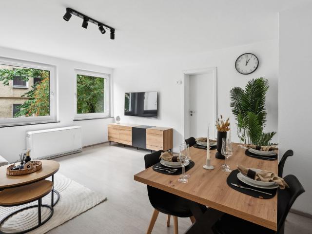 Apartment near Messe and Uniklinik Essen | WLAN| Waipu, Essen Amsterdam Apartments for Rent