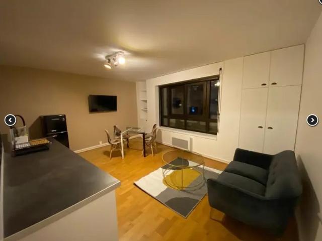 Apartment Near Montmartre / Sacré Coeur Renovated 1 living room and 1 bedroom