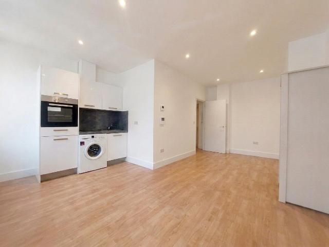 apartment Shenley Road, 225 Shenley Road, WD6